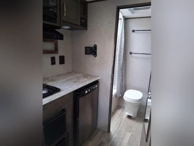 ROULOTTE JAYCO JAYFL 2021 thumbnail 8