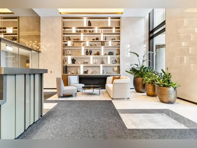 Oversized Luxury Studio in the Heart of Downtown Montréal