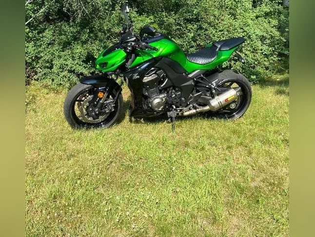 Kawasaki Z1000 abs thumbnail 2
