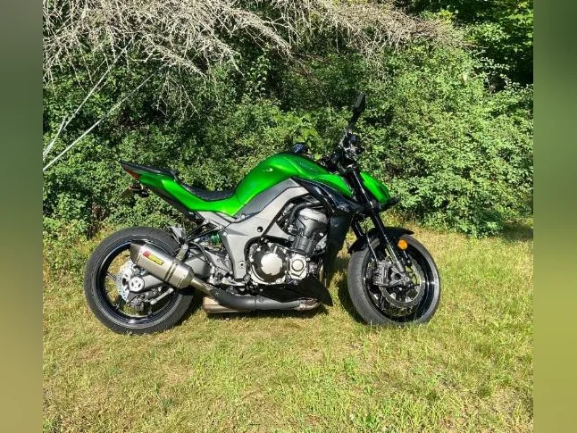 Kawasaki Z1000 abs thumbnail 3