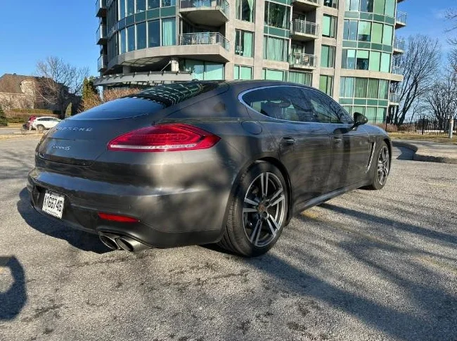 Porsche panamera 4s thumbnail 3