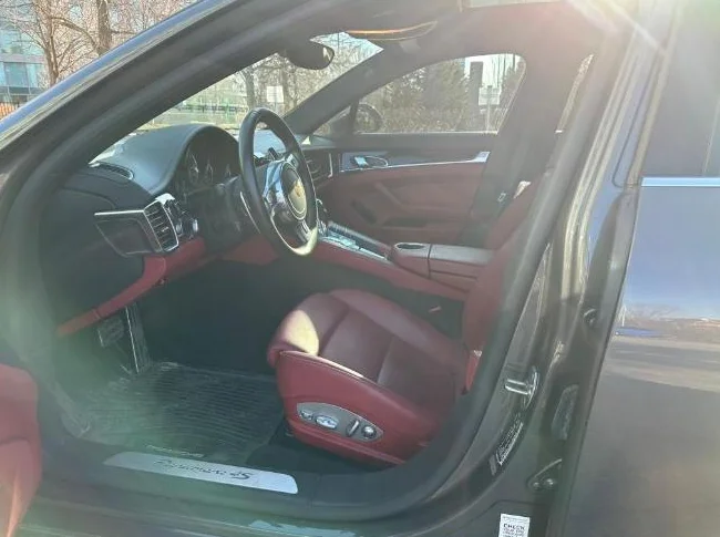 Porsche panamera 4s thumbnail 5
