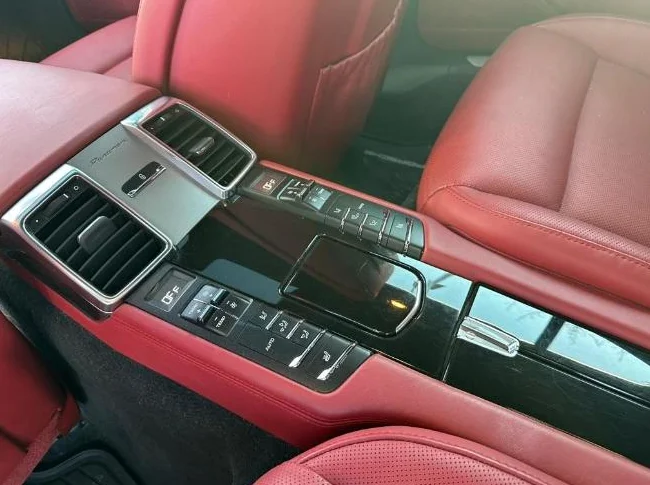 Porsche panamera 4s thumbnail 7