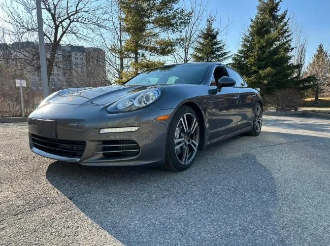 Porsche panamera 4s thumbnail 2