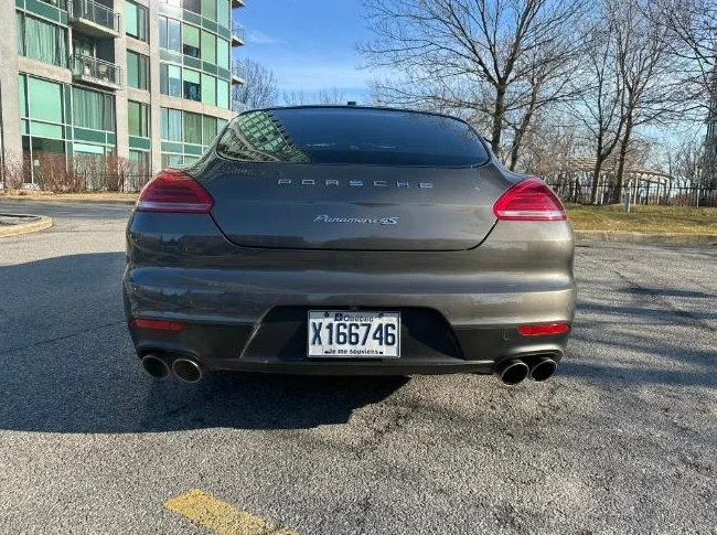Porsche panamera 4s thumbnail 4