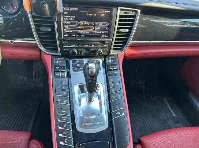 Porsche panamera 4s thumbnail 9