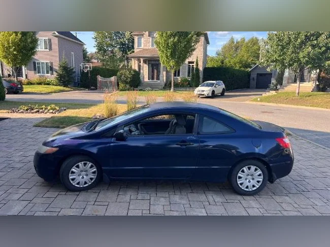 Honda Civic thumbnail 4