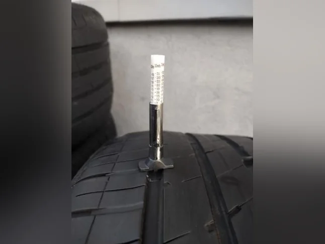 255-40R20x4 pneus été Goodyear Eagle. En tres bon état. Usure 7/32 (Neuf=8/32) thumbnail 8