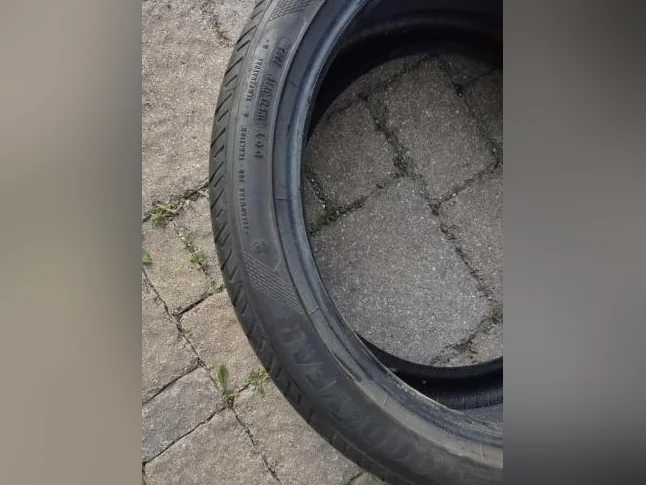 255-40R20x4 pneus été Goodyear Eagle. En tres bon état. Usure 7/32 (Neuf=8/32) thumbnail 5