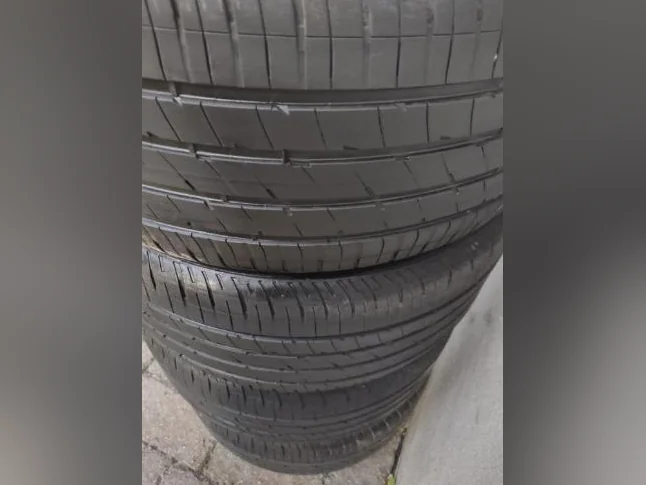 255-40R20x4 pneus été Goodyear Eagle. En tres bon état. Usure 7/32 (Neuf=8/32)