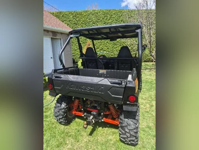 2017 Kawasaki Teryx LE, seulement 5,200 KM, ultra propre, clé en mains thumbnail 5