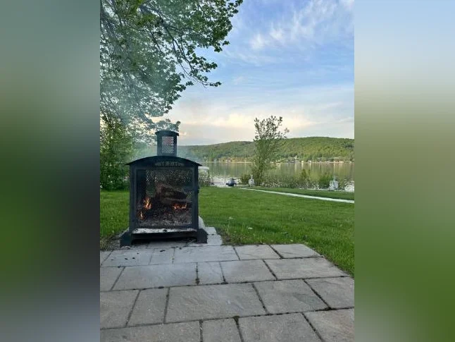 Maison bord du lac William thumbnail 6