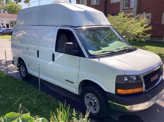 Vanlife camping car thumbnail 2