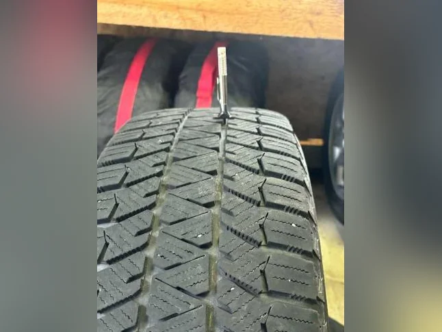 Pneus d'hiver Bridgestonne "Blizzak WS90" 17 pouces+mag thumbnail 2