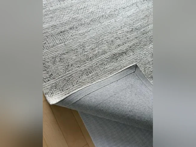 Tapis Salon laine écrue/gris pâle 9pieds X6pieds thumbnail 2