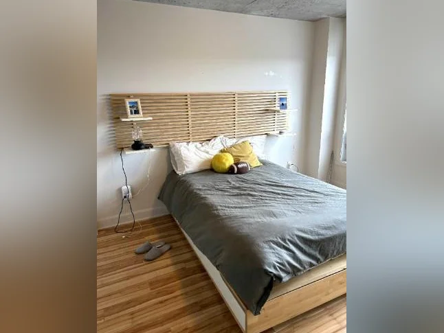 Spacious 3.5 in Laval | 1 Bed, 1 Bath Luxury Condo, Furnished or Unfurnished + FREE Parking | Available July 1! thumbnail 3