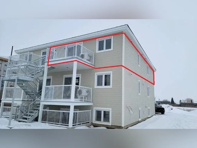 4½ moderne 2022 – dernier étage – 1er juin – Saint-Mathieu thumbnail 2