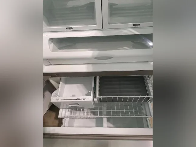 Réfrigérateur kitchenaid #2068 + livraison thumbnail 4