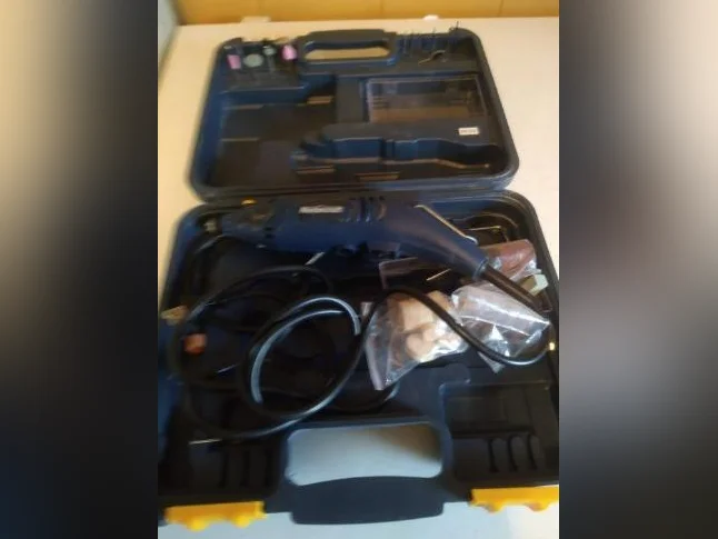 outils rotatif mastercraft avec accessoire et coffret thumbnail 2
