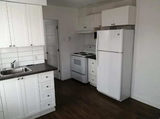 Très joli studio avec chambre fermée en plein coeur de Rosemont avec 1 mois le location gratuit