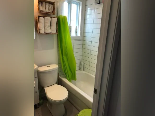 Très joli studio avec chambre fermée en plein coeur de Rosemont avec 1 mois le location gratuit thumbnail 9