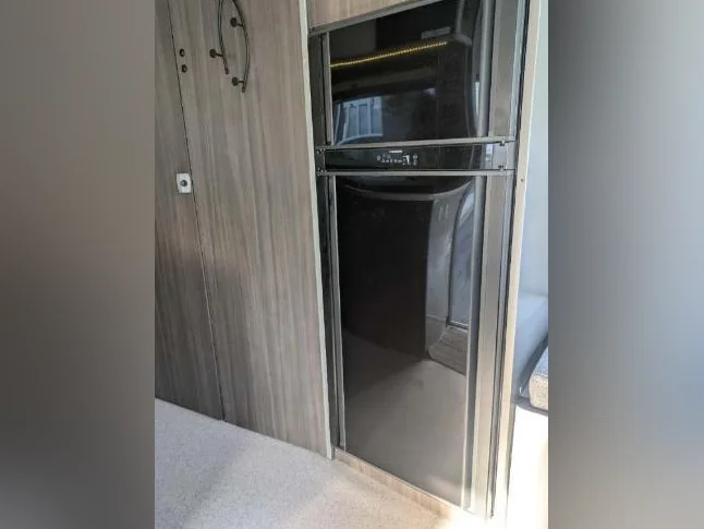 Roulotte Safari Condo Alto 2024  24 pieds TOUTE OFFRE RAISONNABLE SERA CONSIDÉRÉE thumbnail 8