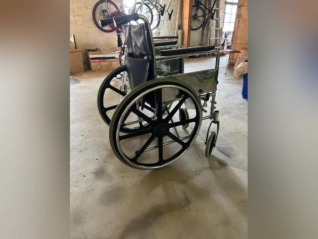 Fauteuil, Marchettes et déambulateurs thumbnail 5