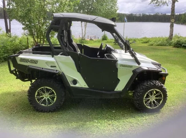 Commander CanAm 1000 2012 thumbnail 2