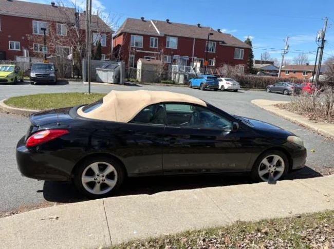 Décapotable Toyota solara(rare) thumbnail 7