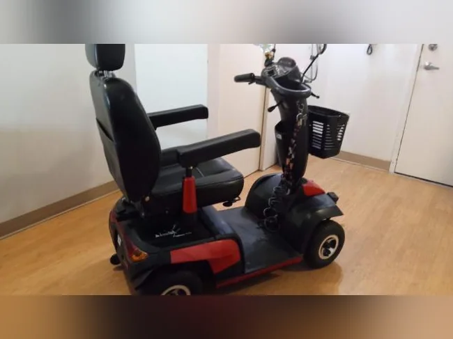 Quadriporter de marque (invancare)