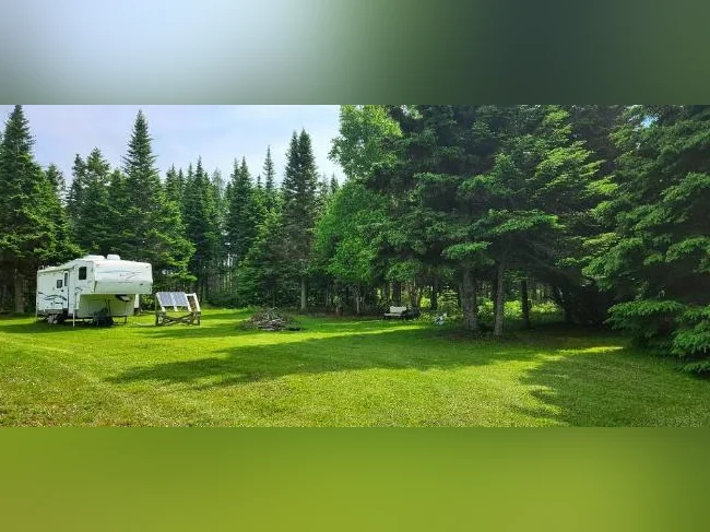 Maison avec terre en gaspésie thumbnail 5