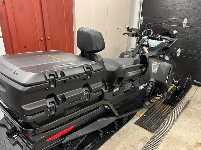 Ski Doo Expédition SE 2026 900 turbo R 10.25 thumbnail 2