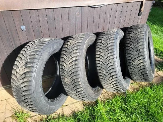 4 Pneus d'hiver KUMHO WINTERCRAFT SUV WS31