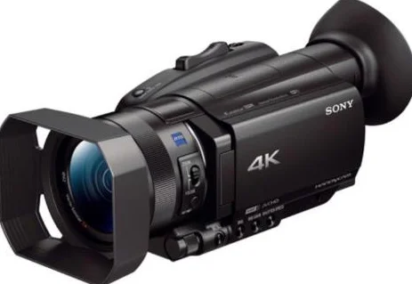Superbe caméra video camcorder Sony FDR-AX700 pro 4K MINT