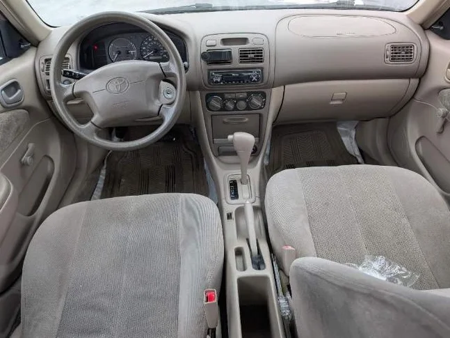 TOYOTA COROLLA 2001 TRES TRES PROPRE SANS PROBLEME MECANIQUE thumbnail 2
