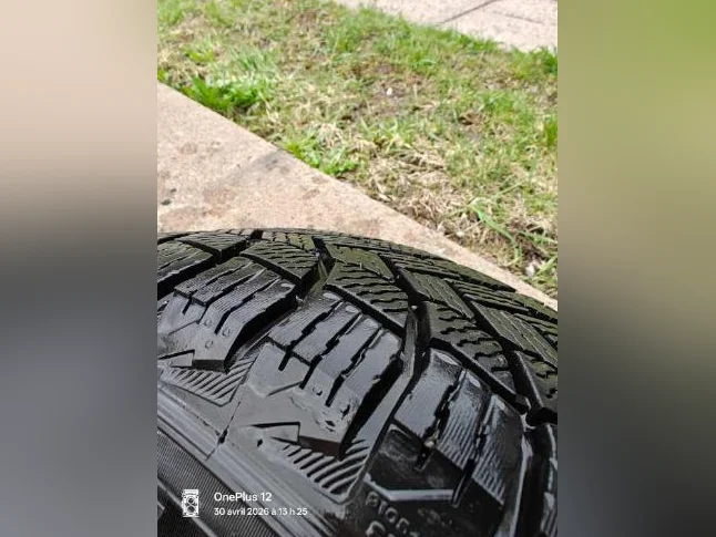 4roues et 4 pneus hiver Michelin x Ice 215-60-16 thumbnail 5
