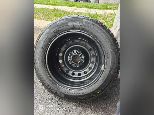 4roues et 4 pneus hiver Michelin x Ice 215-60-16 thumbnail 4