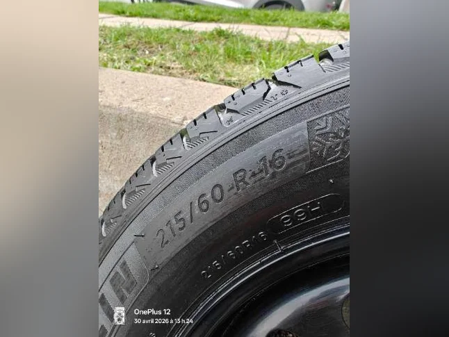 4roues et 4 pneus hiver Michelin x Ice 215-60-16 thumbnail 8