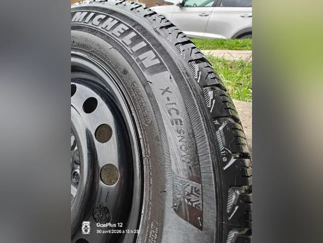 4roues et 4 pneus hiver Michelin x Ice 215-60-16 thumbnail 9