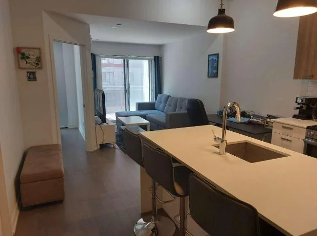 Bel appartement 3½, meublé à louer (1600$/mois)