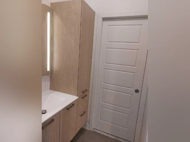 Bel appartement 3½, meublé à louer (1600$/mois) thumbnail 9
