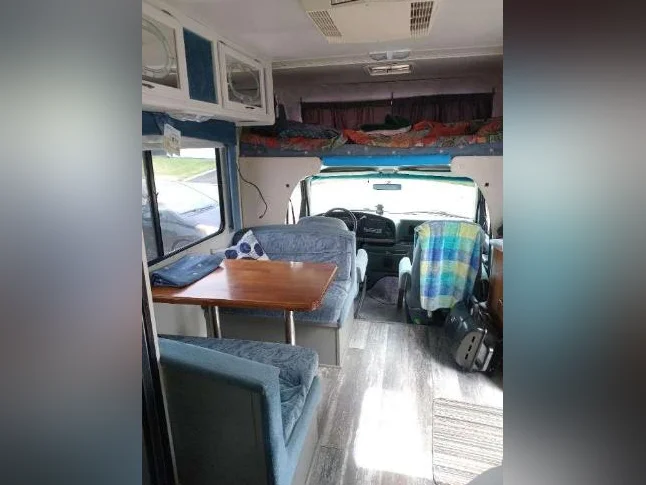 VR Ford 350 Four winds 5000 thumbnail 8