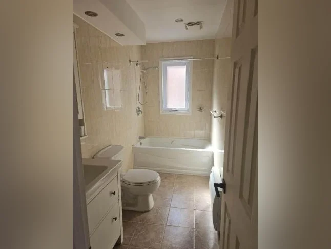 ***URGENT*** 5½ RENOVE AHUNTSIC thumbnail 9