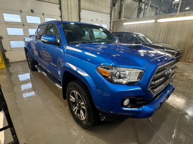 Toyota Tacoma TRD Sport