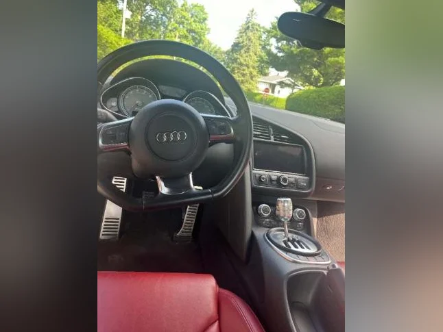 Superbe Audi R8 **MANUELLE** 6-vitesses (gated) 2012 V8 4.2L Coupe thumbnail 7