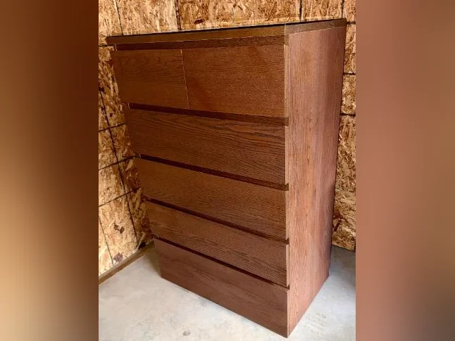 Commode IKEA MALM – 6 tiroirs avec dessus en verre – Très propre thumbnail 2