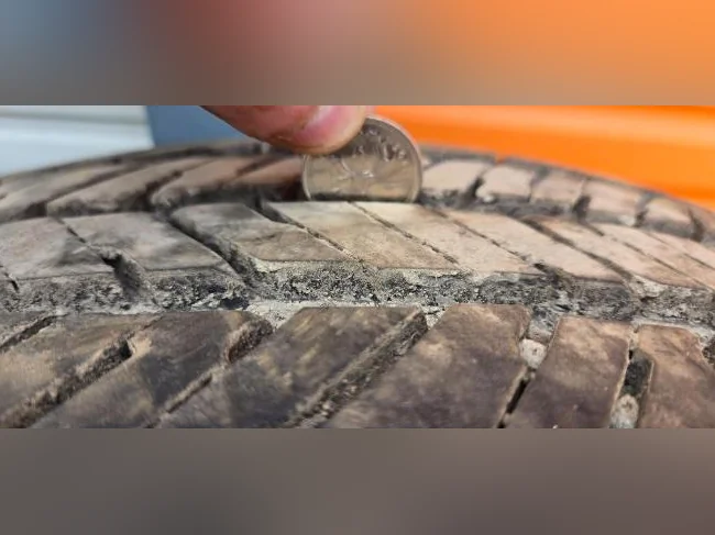 4 pneu Bridgestone 245 75 17  , approximatif 100 a 200km de roulé avec thumbnail 6
