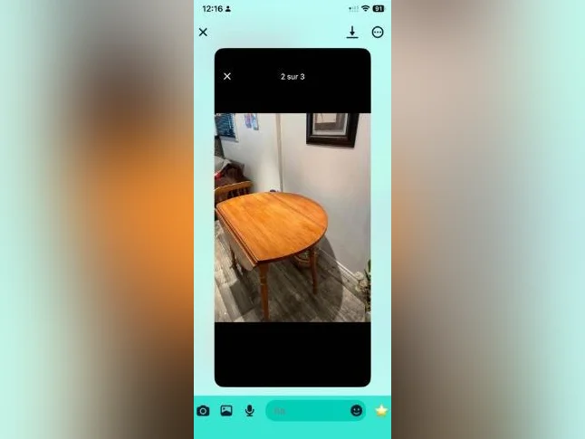 Mobilier de cuisine une table qui est rétractable avec 4 chaise en Érable pur thumbnail 5