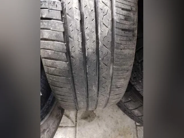 4 pneus d'été 225/55/18 Falken à vendre! thumbnail 3