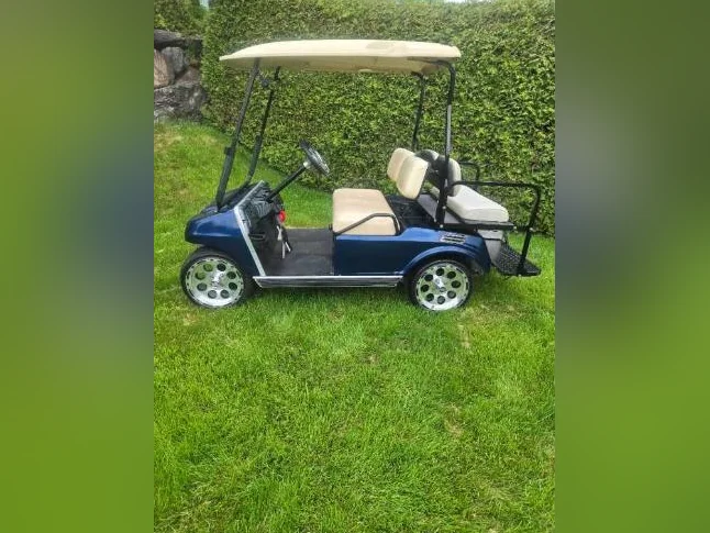 car de golf